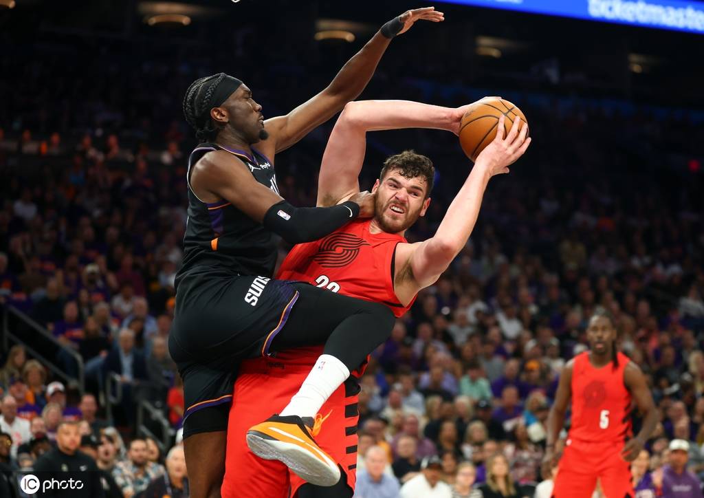 将对阵马刺！阿夫迪亚41+12开拓者险胜太阳晋级季后赛